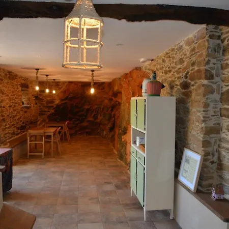 Eco Dos Teixos Hostal