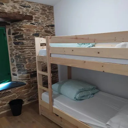 Eco Dos Teixos Hostal