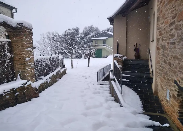 Eco Dos Teixos Hostel *