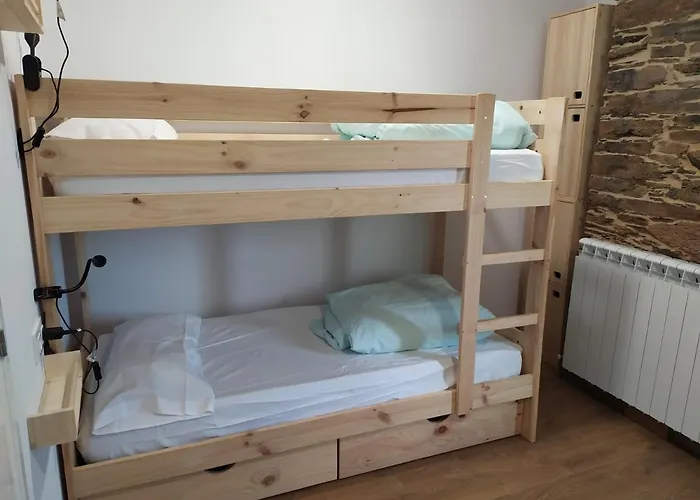 Eco Dos Teixos Vandrarhem *